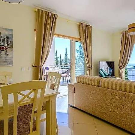 Homes With Huge Ocean View Terrace Hotel 5*